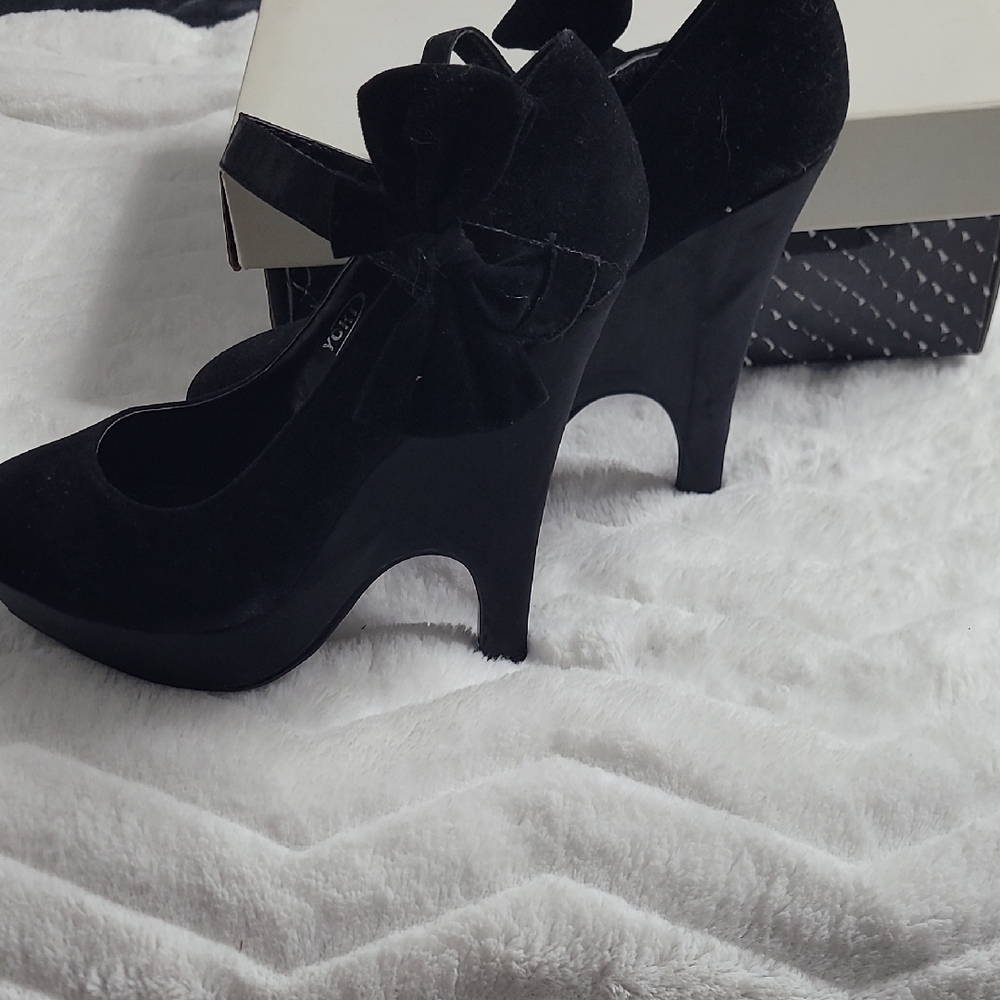 Yoki Black Strap On Heels Stylish and Versatile With A Bow
